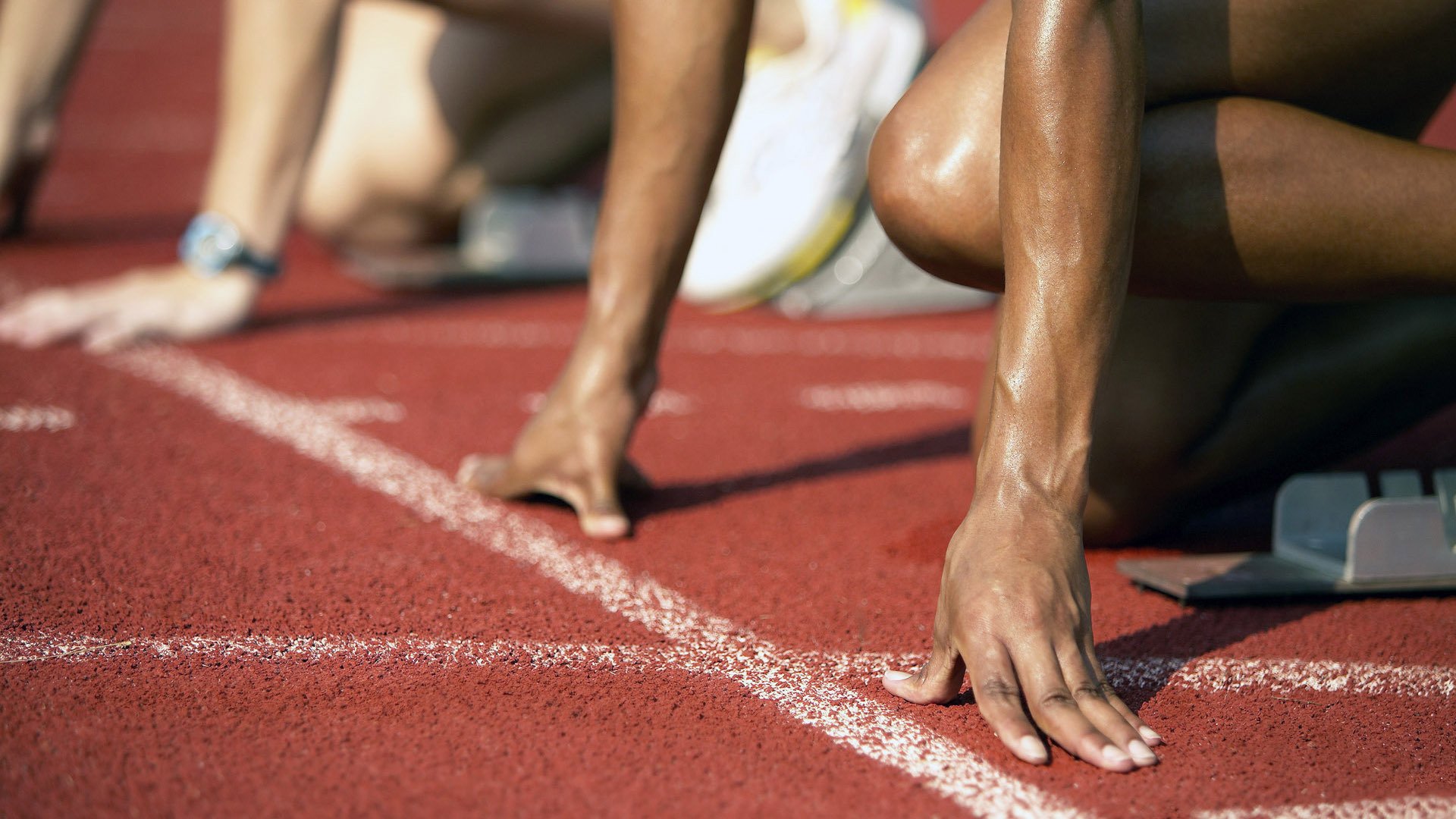 乔纳·隆戈：为全黑队打破全球橄榄球赛事的收视纪录，乔丹橄榄球比赛