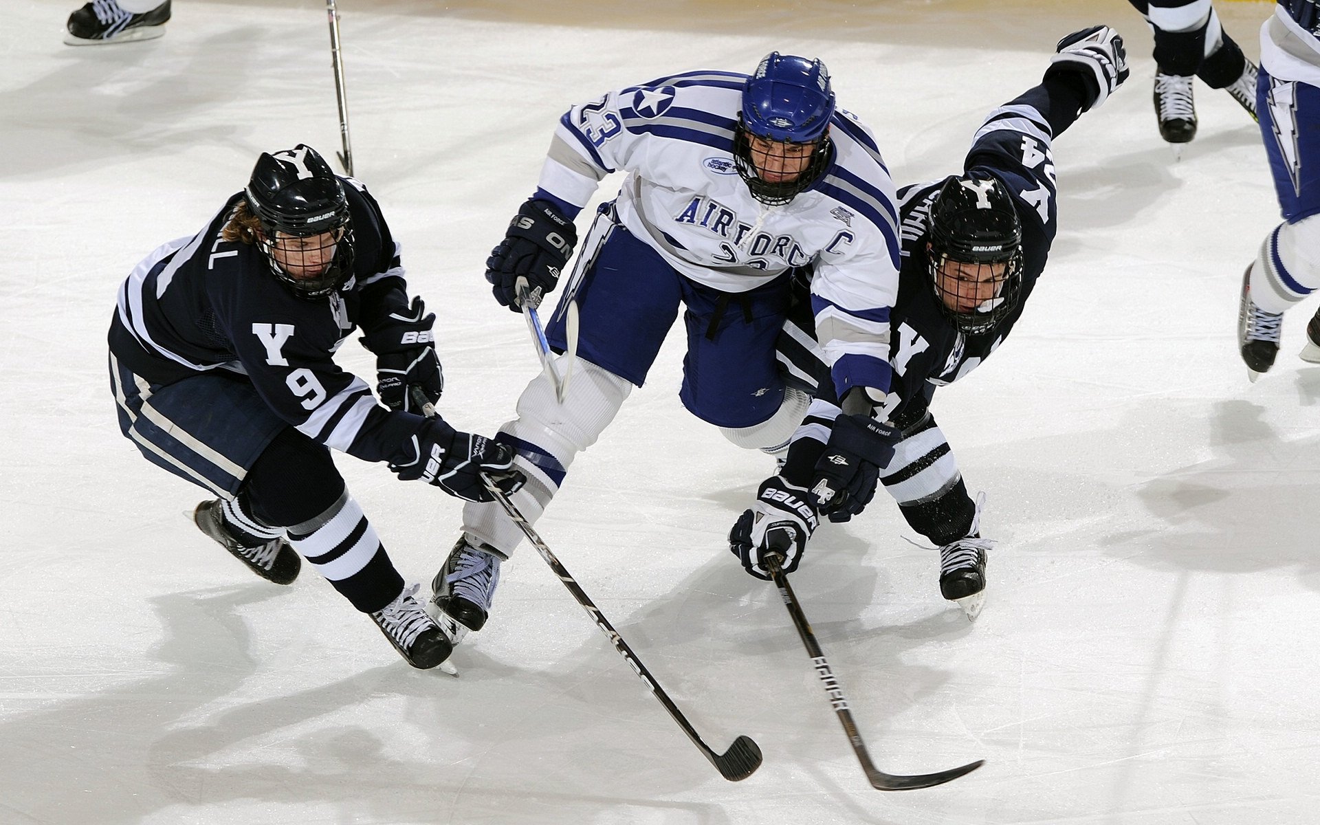 篮球比赛裁判判罚标准统一,列出6种篮球比赛的裁判规则